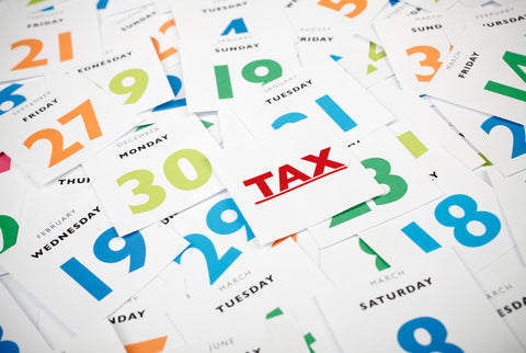 Year end accounting calendar dates counting down to the tax deadline.